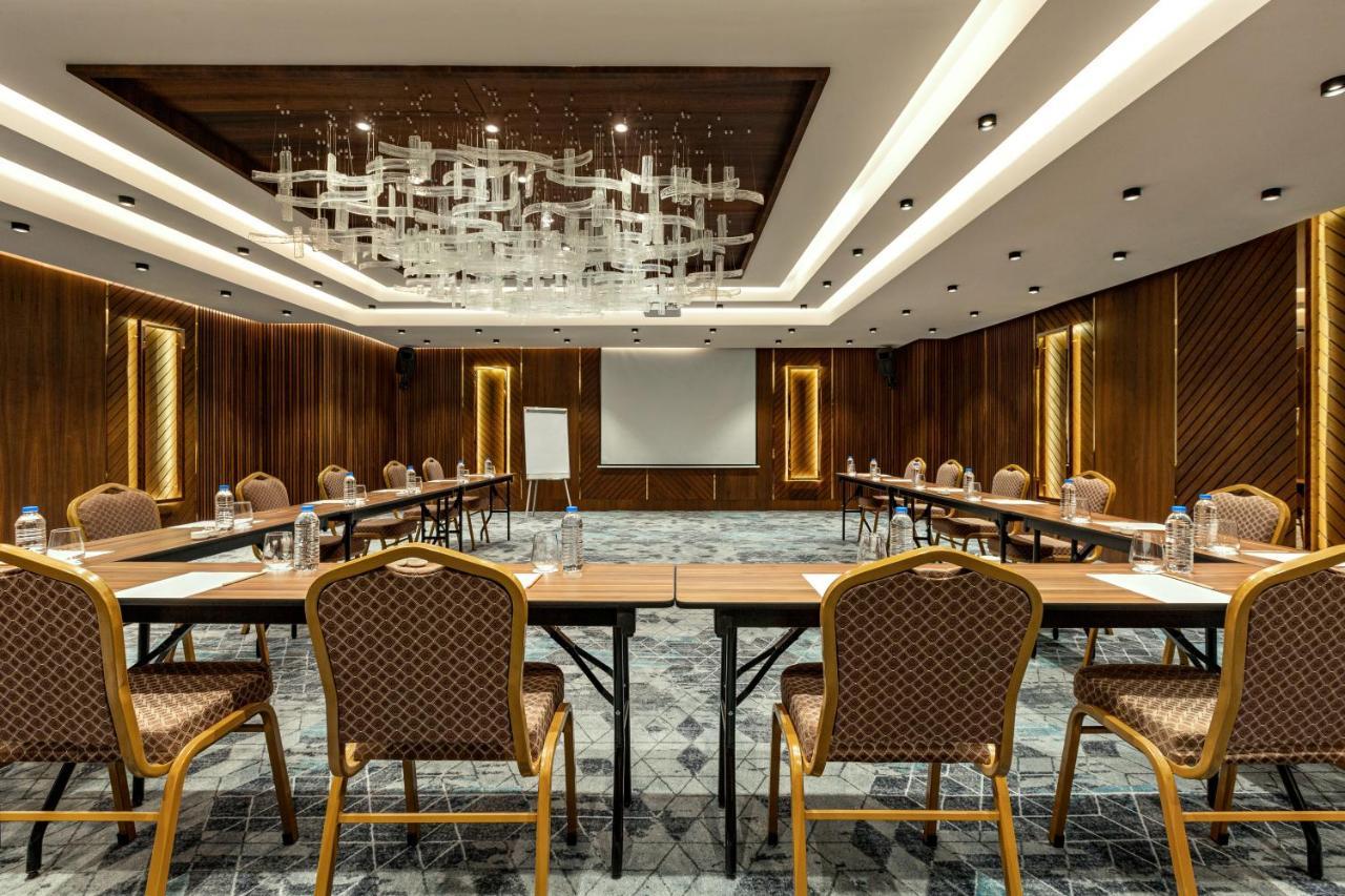 Ramada By Wyndham Istanbul Umraniye 호텔 외부 사진